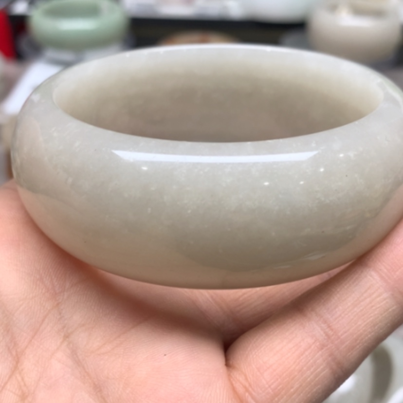 【闪购商品】石英质玉手镯未镶嵌南**～