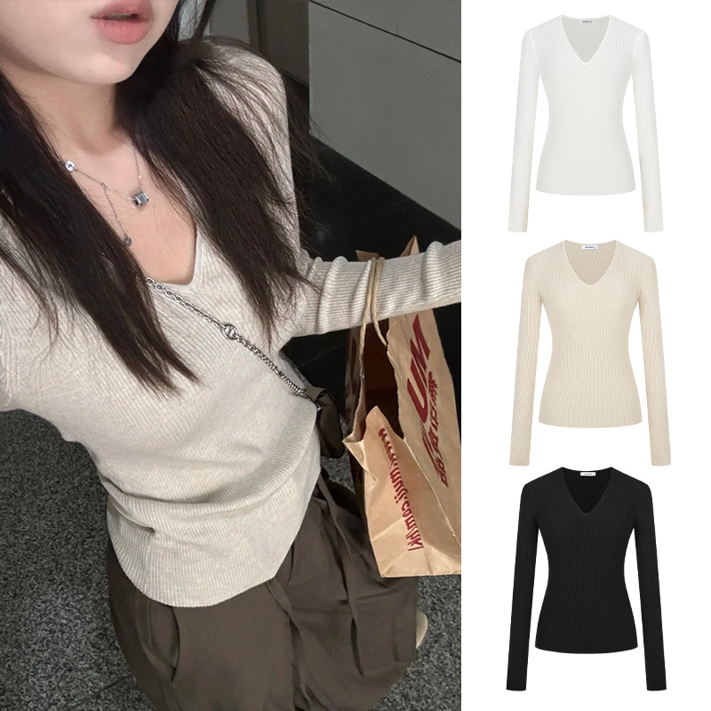 Moses Queen/魔西女王奶茶色V领针织衫修身显瘦百搭气质长袖上衣