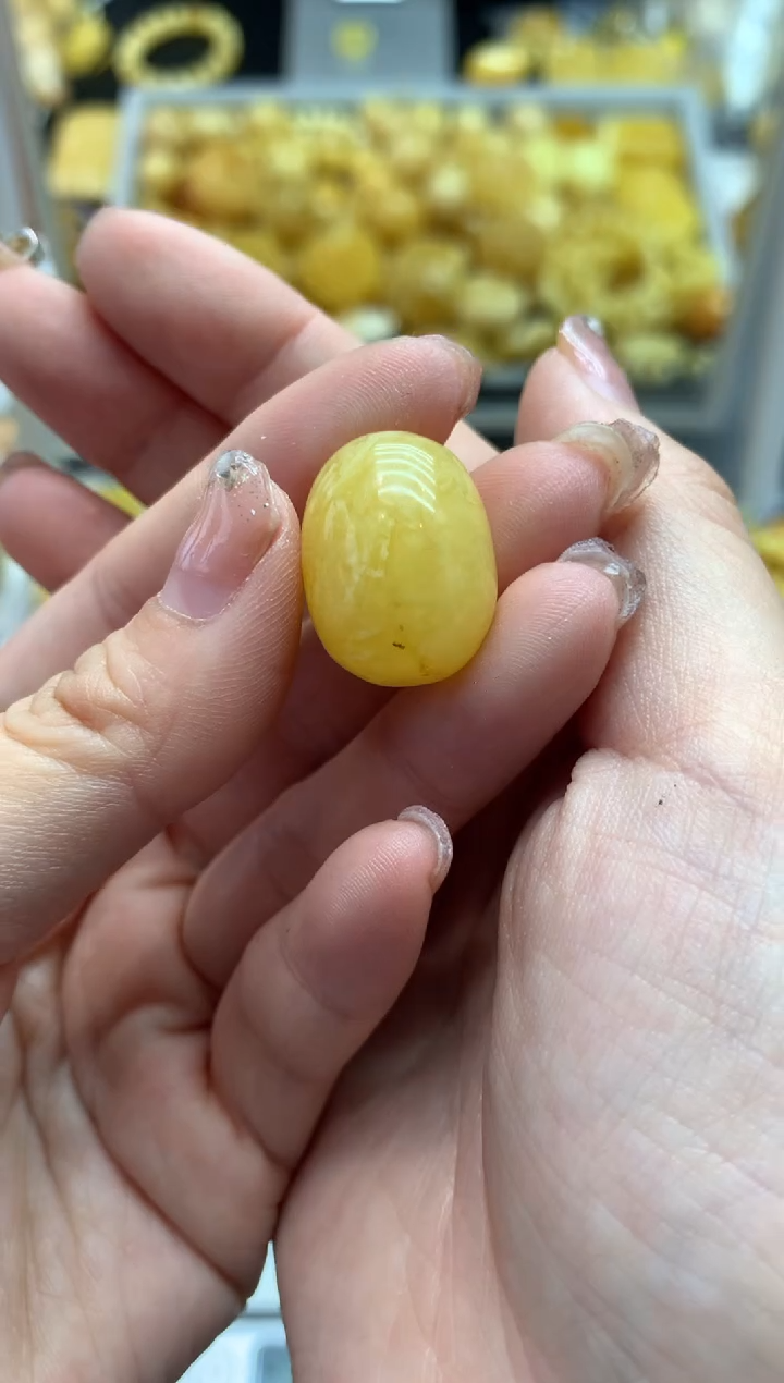 【闪购商品】琥珀裸石未镶嵌110