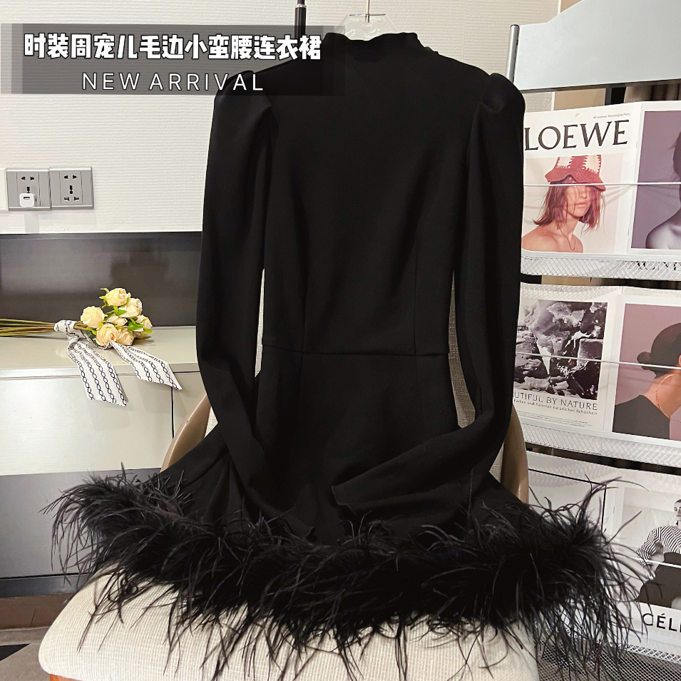 胖小仙秋冬<时装周宠儿>毛边小蛮腰连衣裙微胖显瘦气质时尚设计感