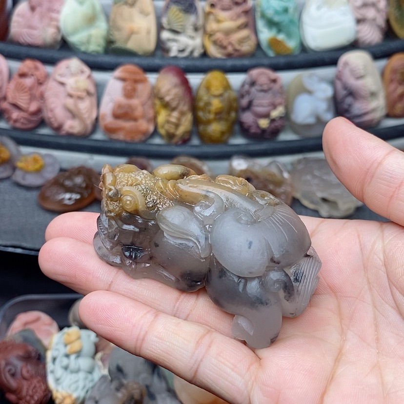 【闪购商品】玛瑙/玉髓颈饰未镶嵌沐*