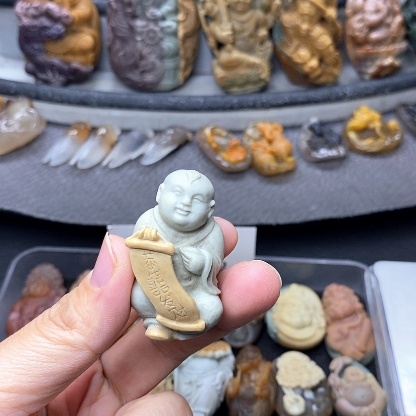 【闪购商品】定制石英质玉吊坠未镶嵌