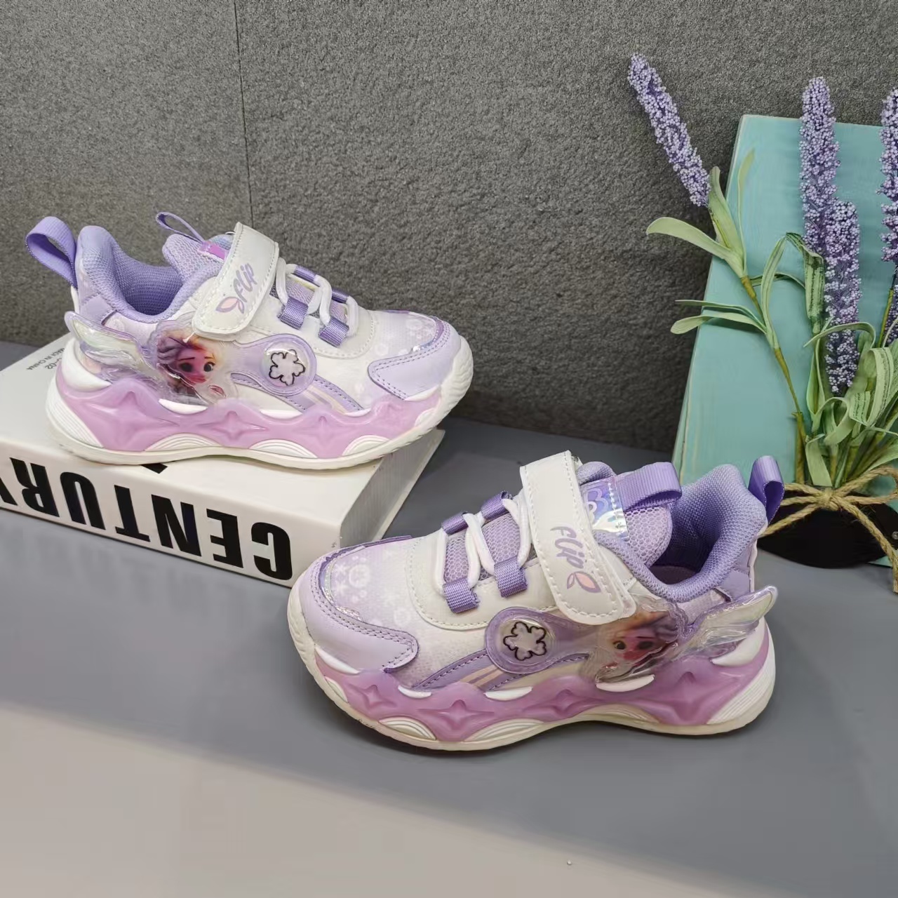 [一分利]女童带灯公主鞋透气防滑839