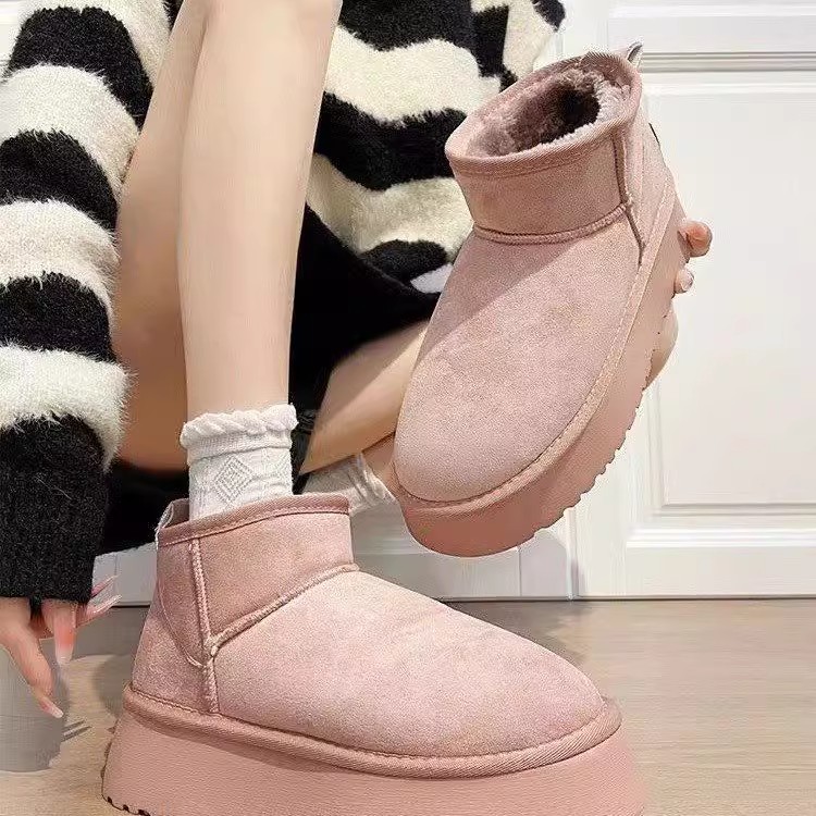 厚底雪地靴女2023新款冬季保暖女款一体短筒雪地棉加绒加厚棉鞋