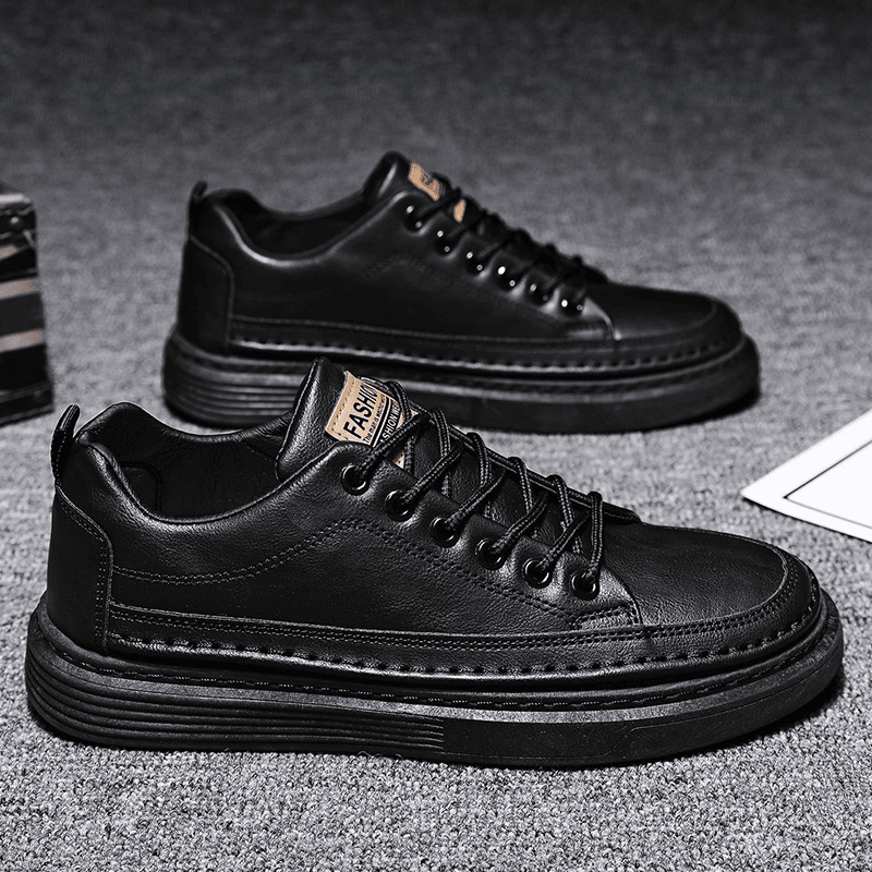 新款黑色时尚鞋子男潮流休闲板鞋男鞋子高档皮鞋防滑通勤鞋子男款
