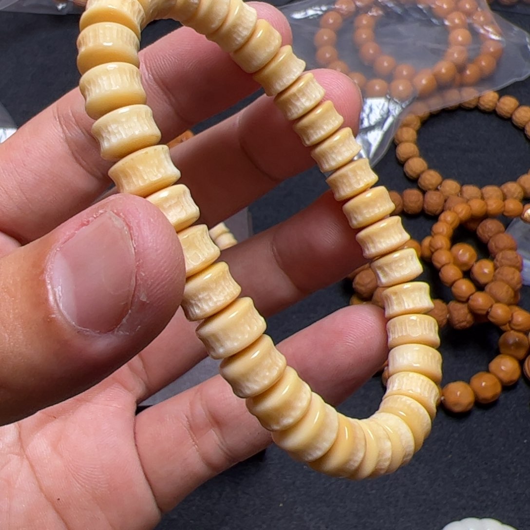 猴头核桃手串哦咯哦哦哦