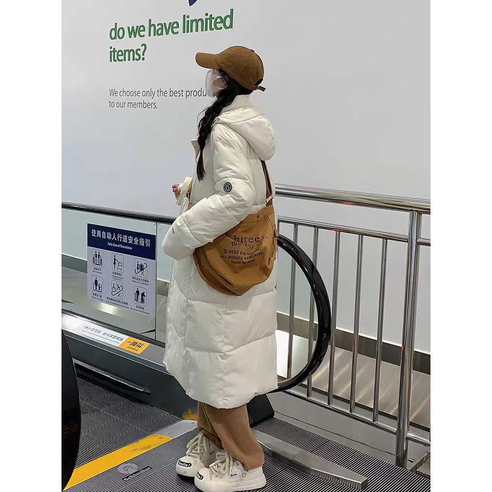 大码女装冬季黑色长款羽绒服女装长过膝韩版宽松加厚棉袄连帽外套
