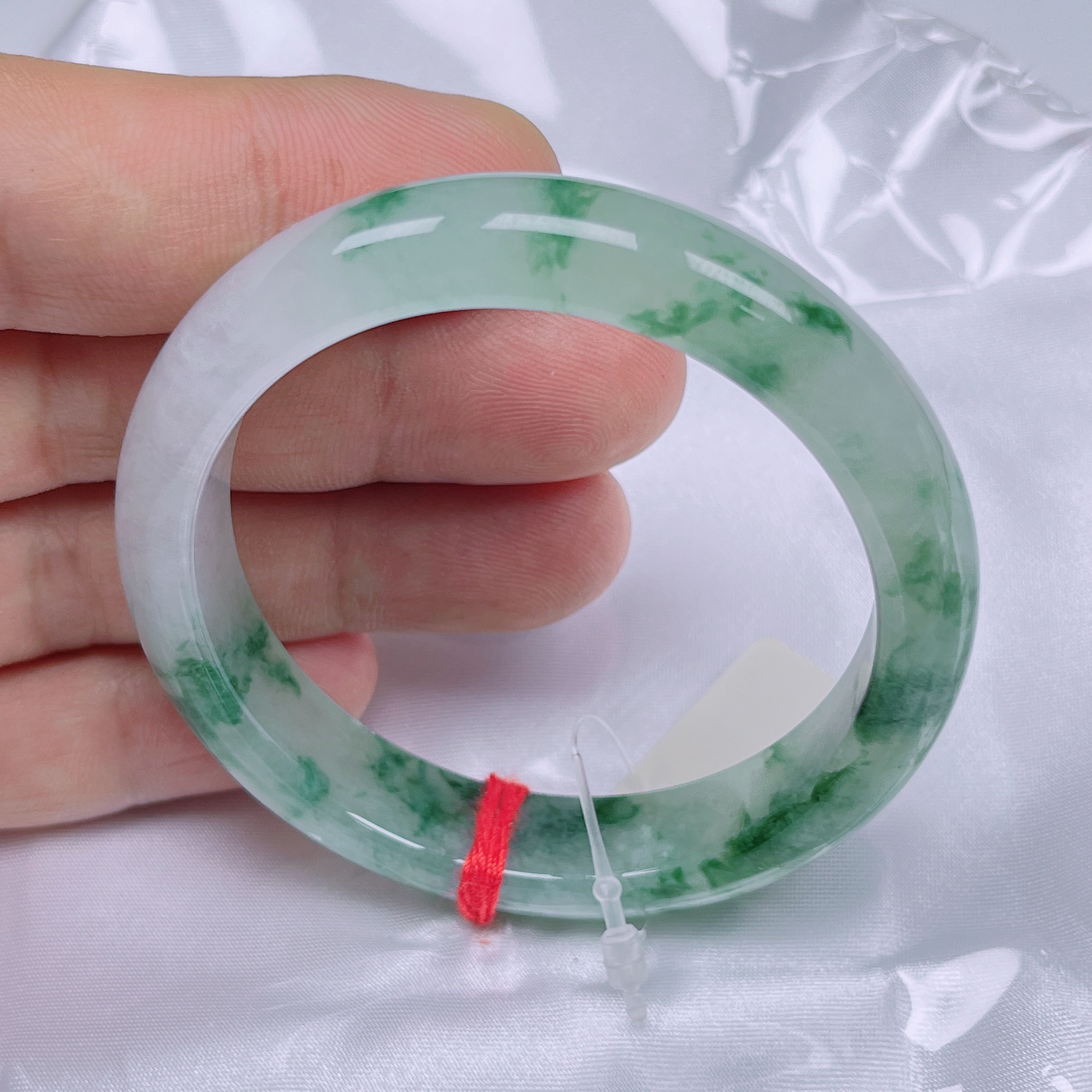 天然缅甸A货翡翠精美飘花手镯52.8圈口有纹