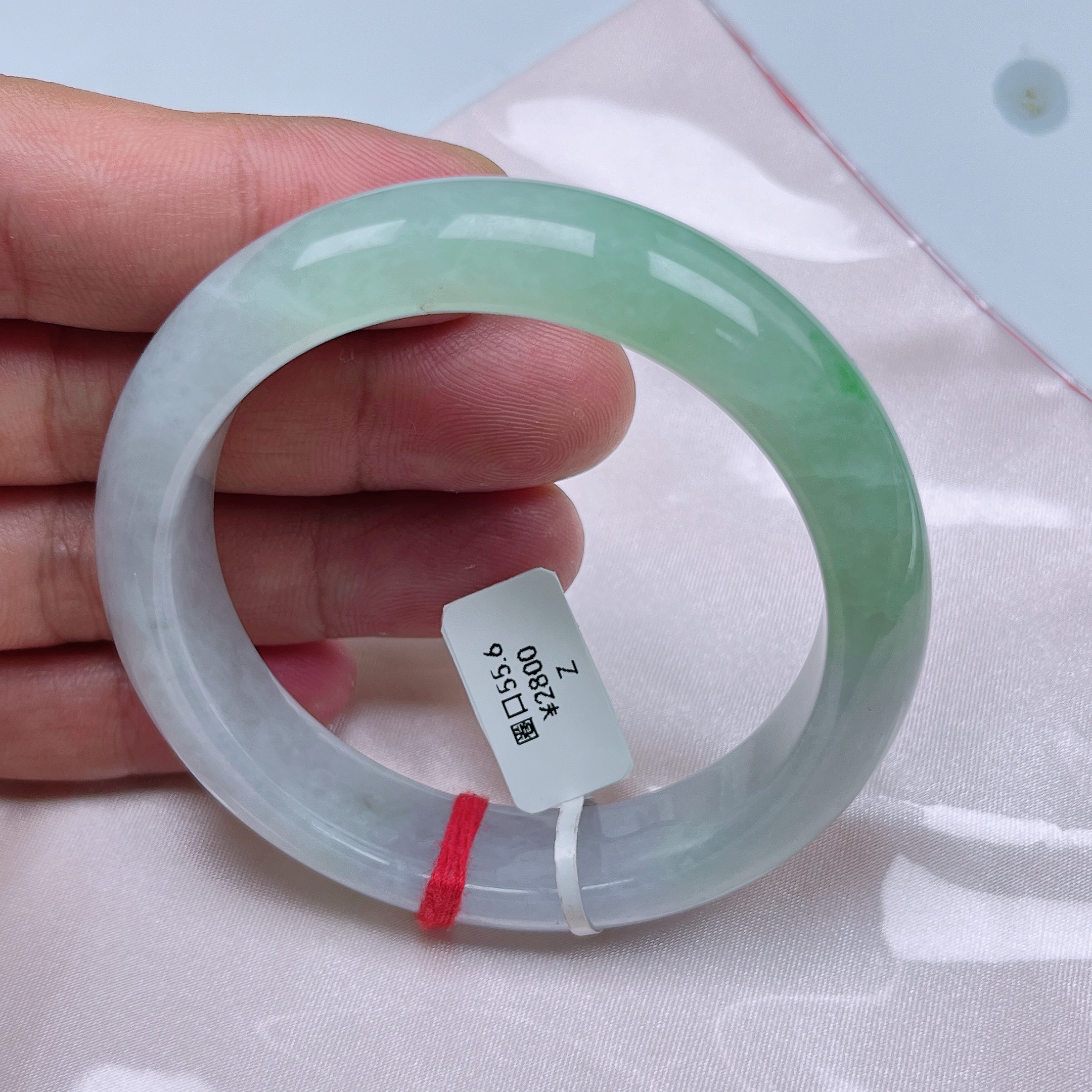 天然缅甸A货翡宽边手镯56.6圈口