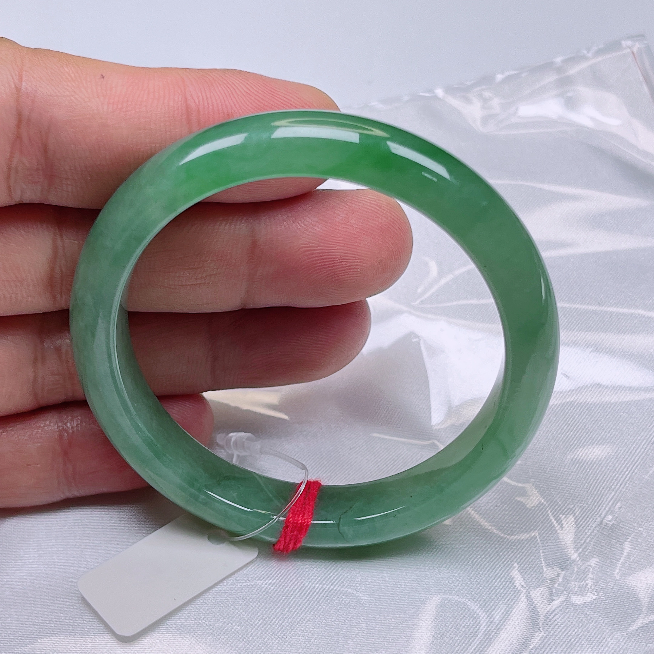 天然缅甸A货翡翠手镯53.0圈口