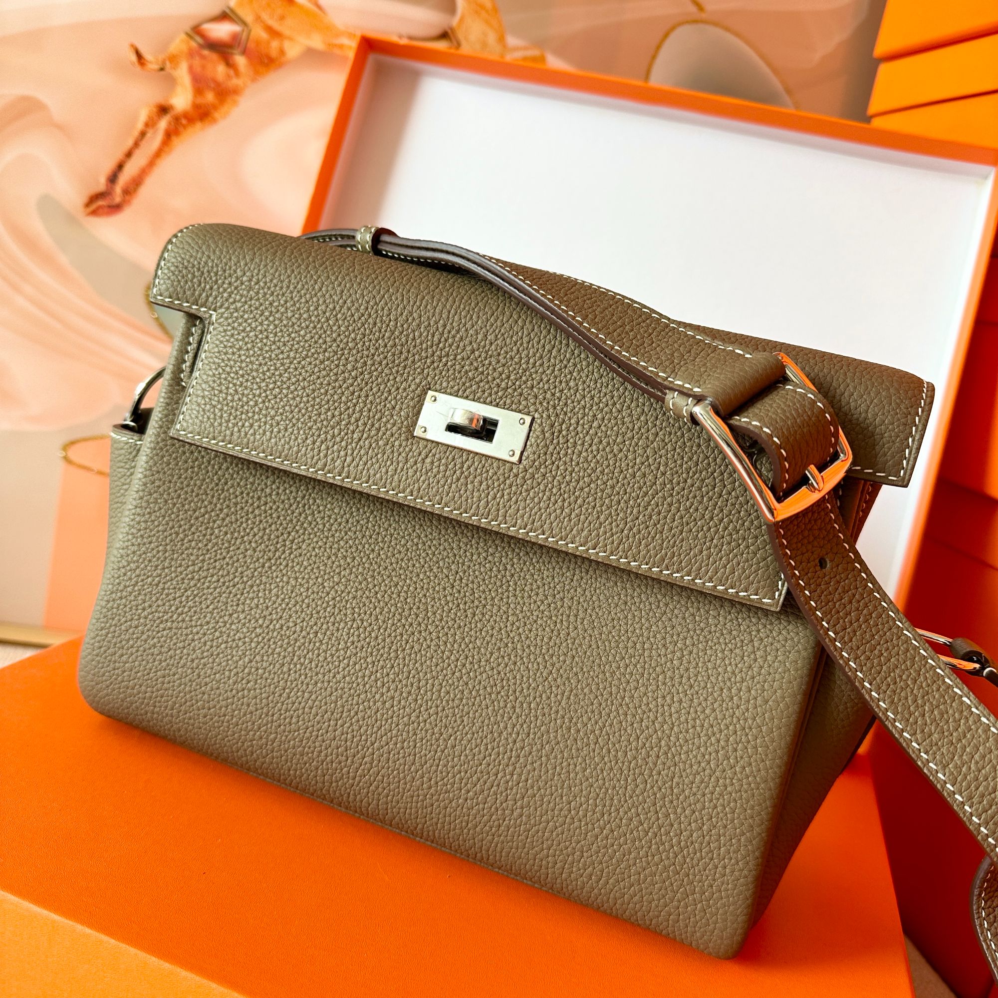 PINK BEAUTY时尚潮流斜挎包，气质单肩肩挎包，简约休闲真皮包包