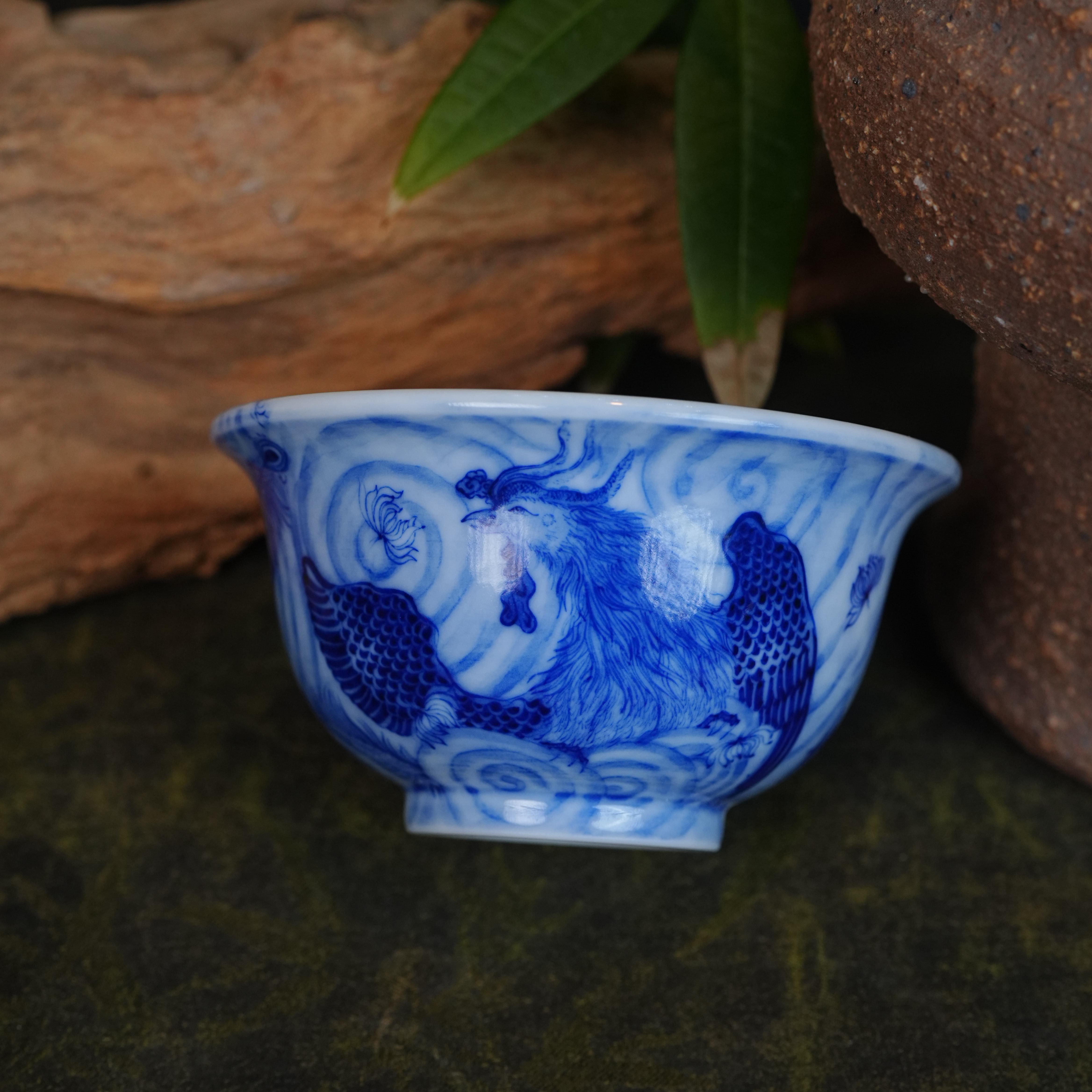 画堂春画堂春画堂春青花凤凰过墙压手杯