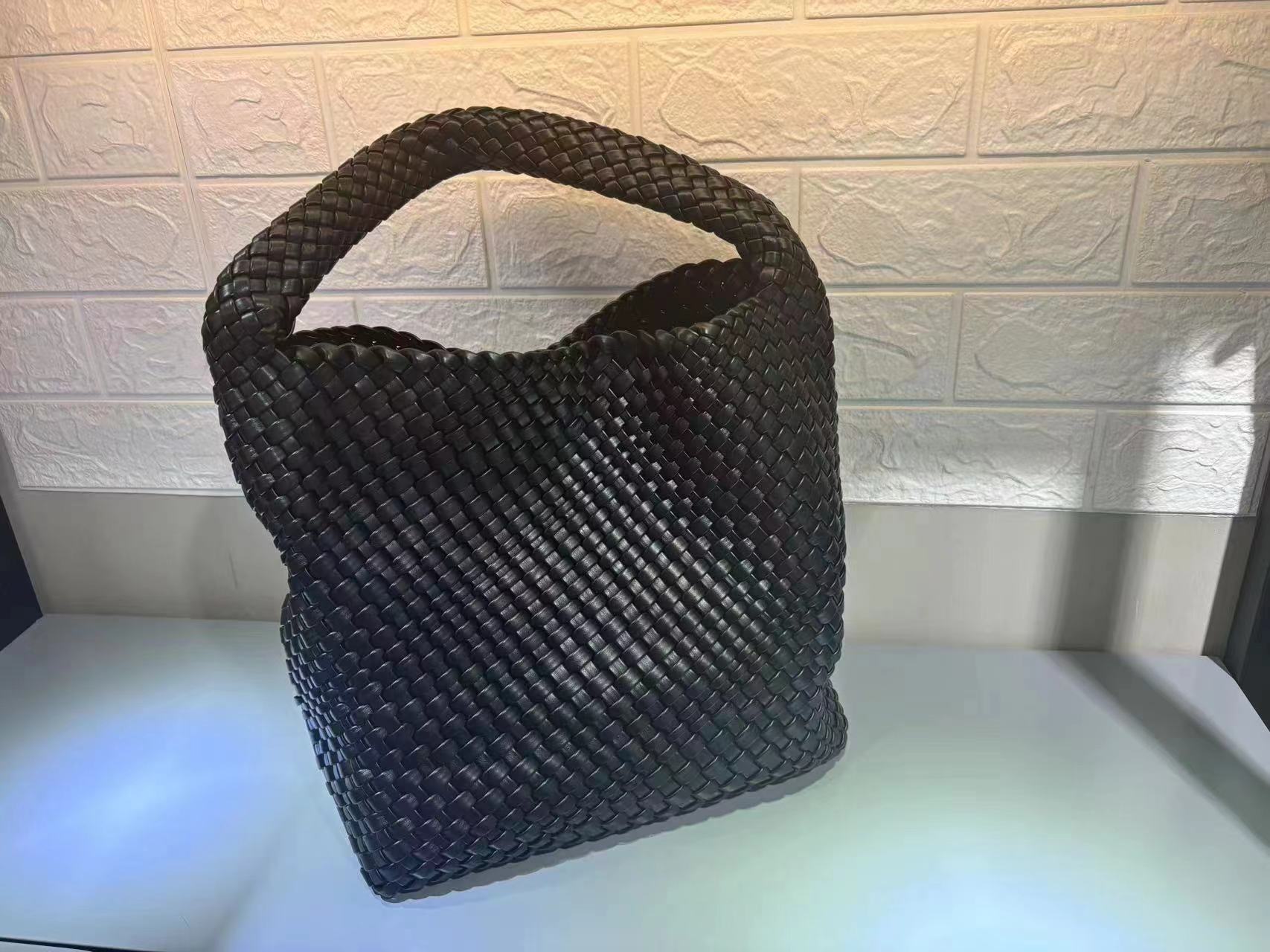 2号BAO时尚潮流女士手提包