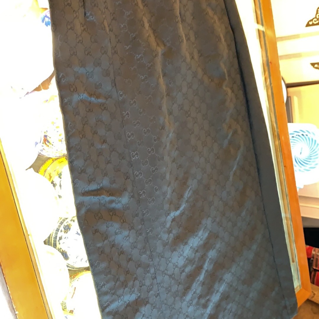 藏式半裙 新款穿上显瘦  颜色很多  拍完截图把截图发给客服