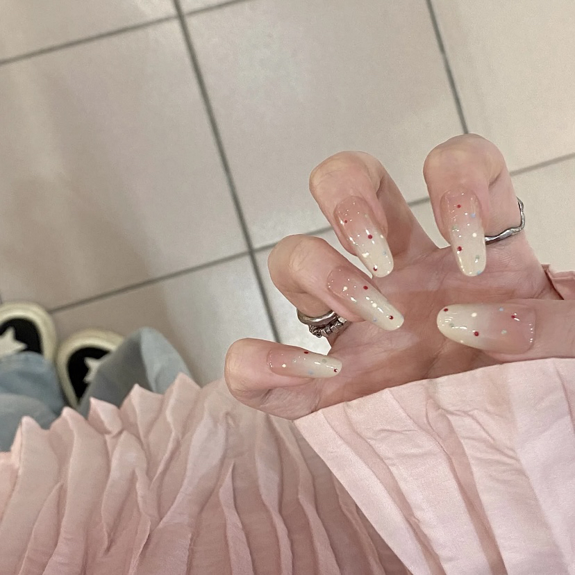奶油渐变波点纯手工穿戴甲美甲显白气质ins风可拆卸小红书爆款