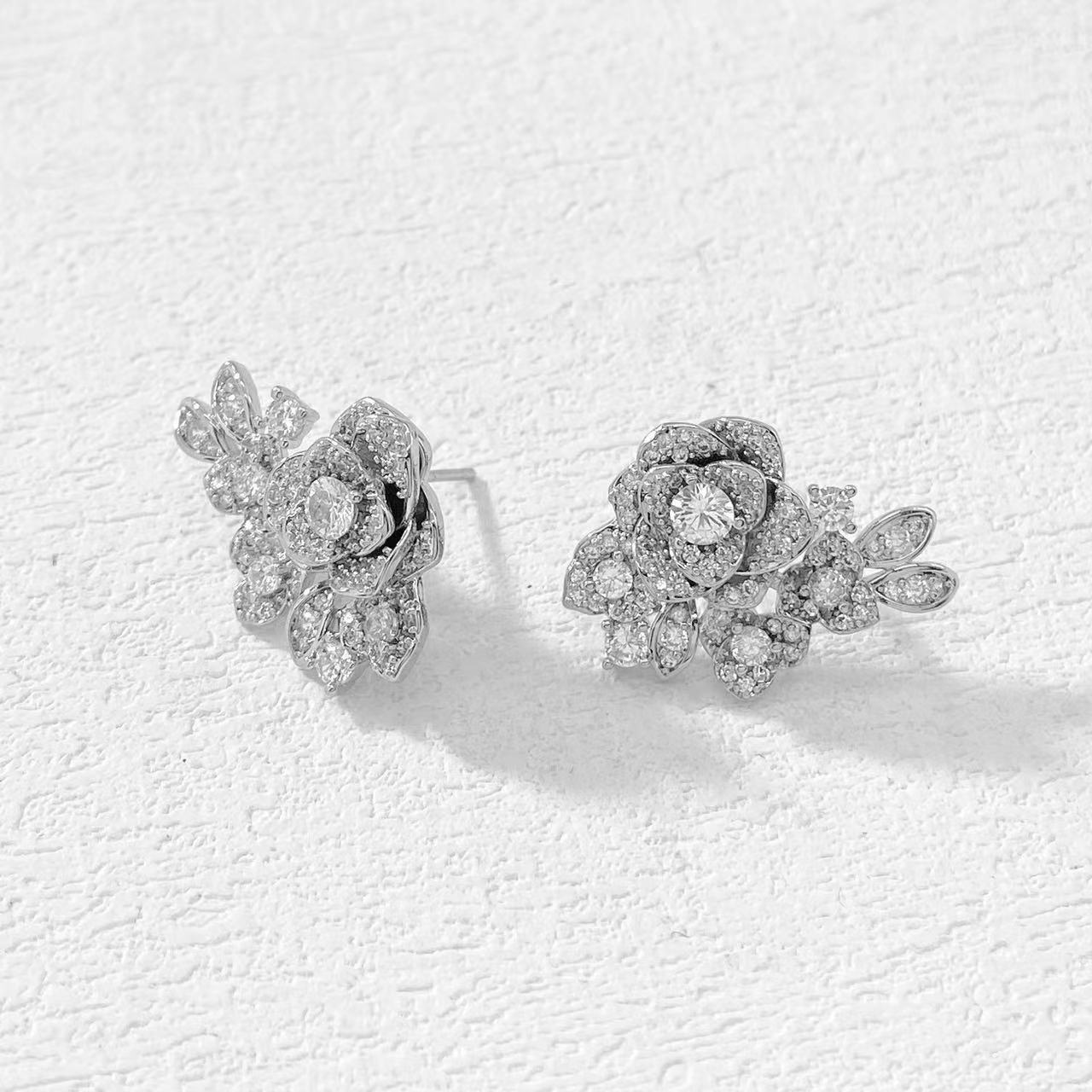 铜合金耳饰 木木（YS215） 满镶玫瑰花繁花似锦耳钉