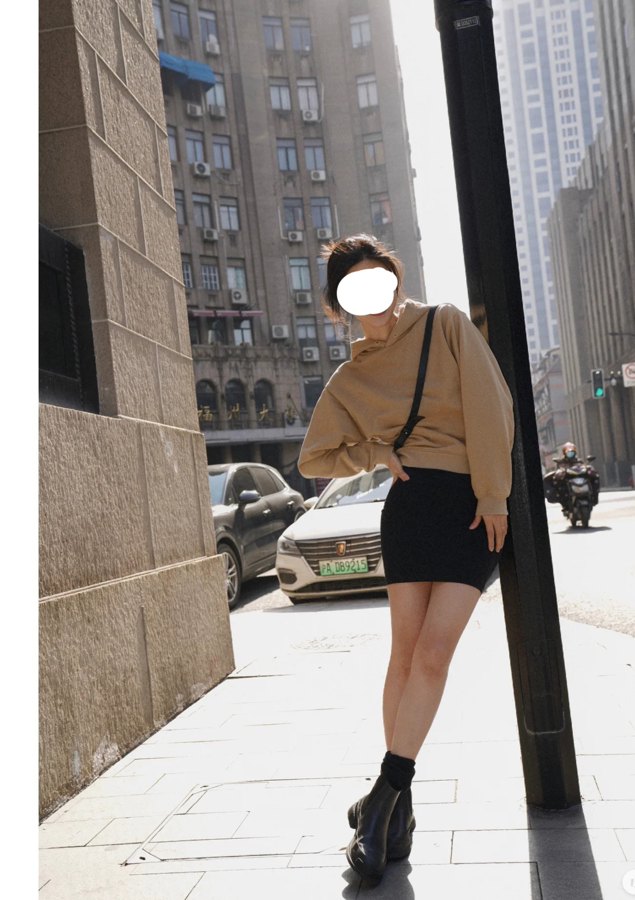 乌鲁木齐发货美式复古卡其连帽套头卫衣女春秋款2024短款加绒卫衣