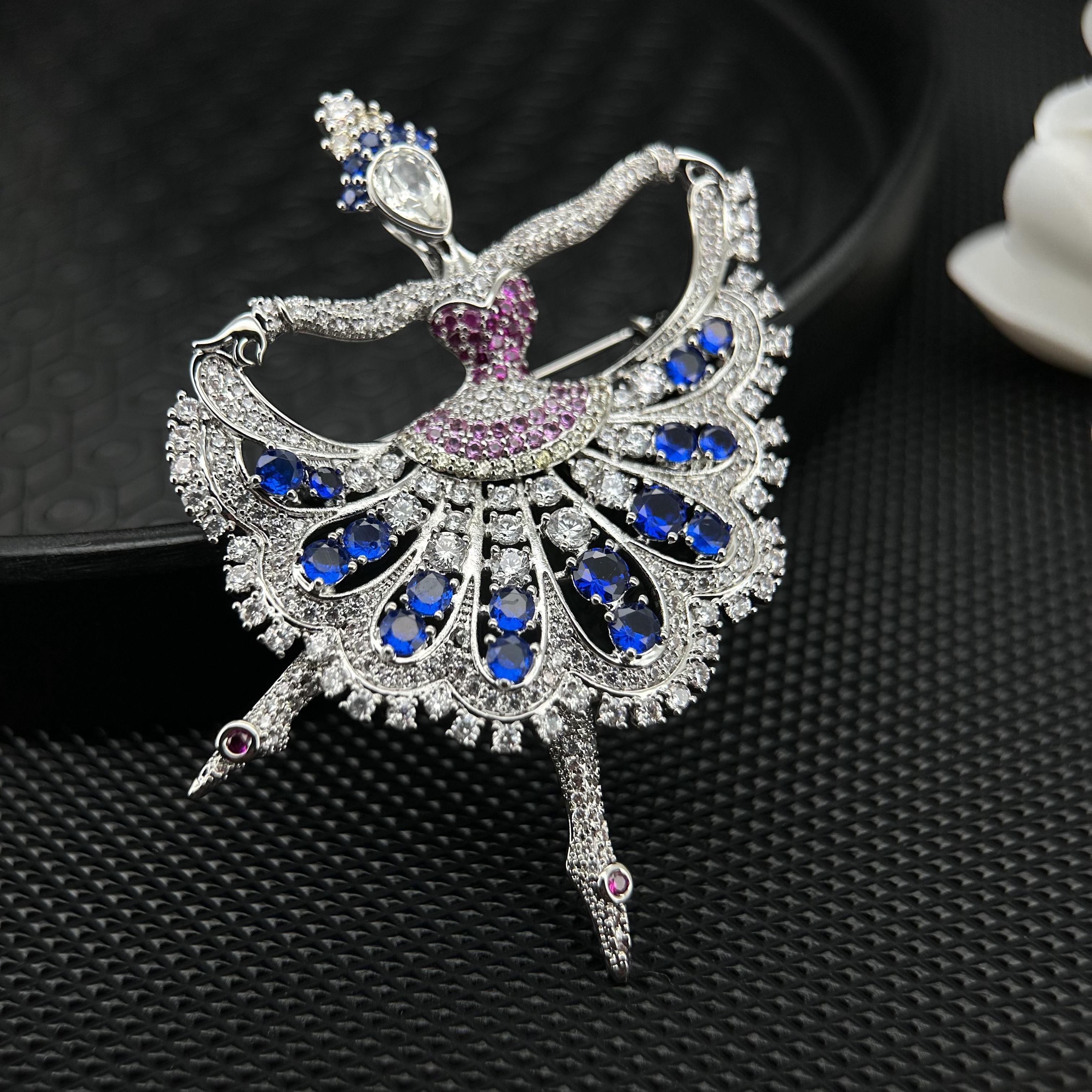  2118蓝色芭蕾舞者胸针