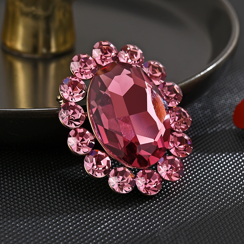  1003紫色勋章胸针        