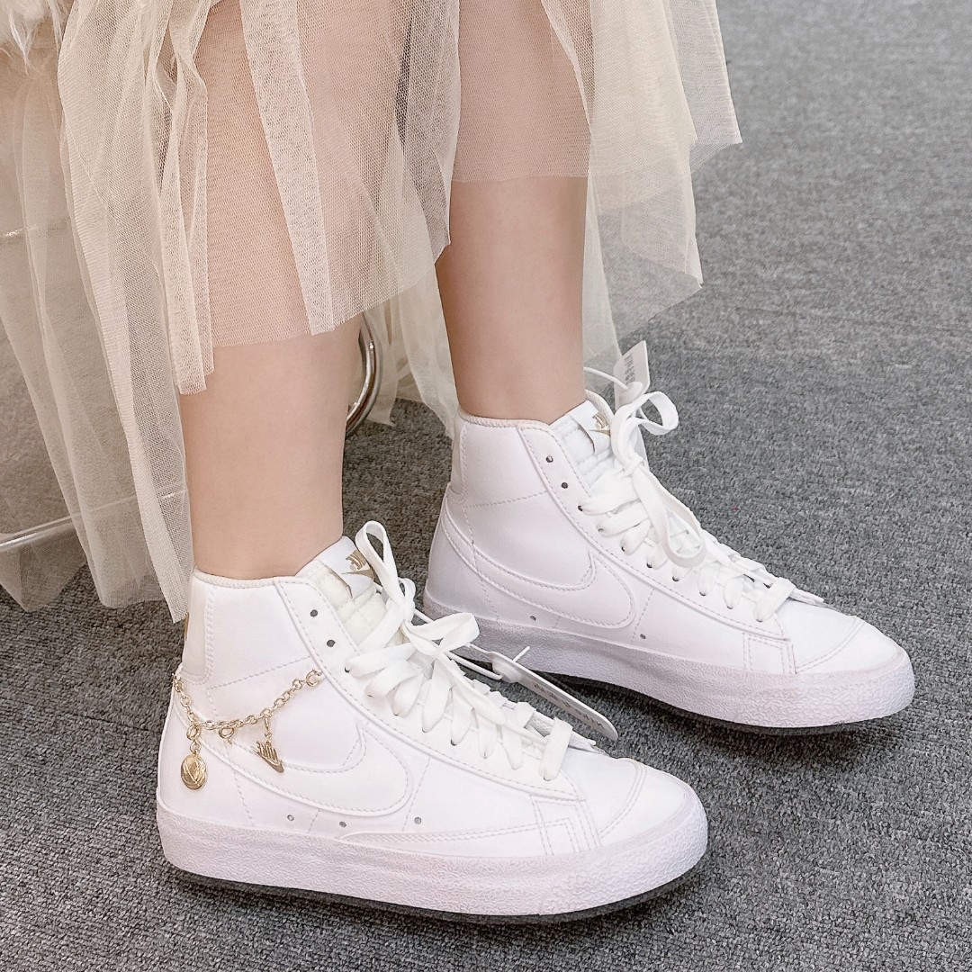 【雨露优选】36码 Nike耐克BLAZER MID'77LX休闲鞋DM0850-100微瑕