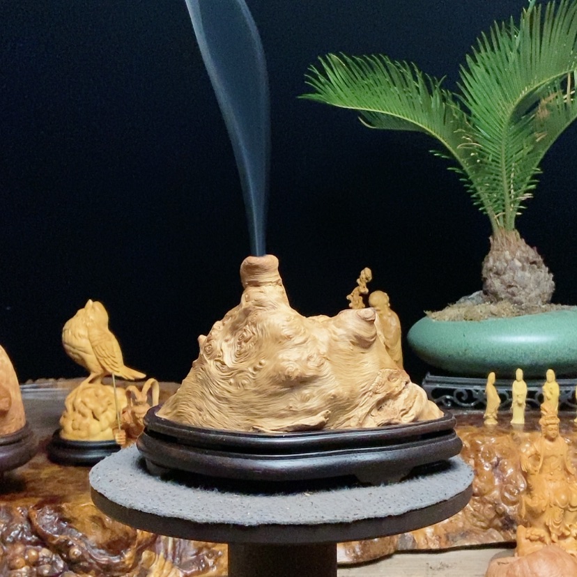 【闪购商品】荔枝木根雕M****?