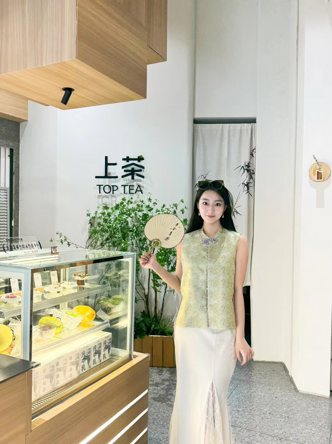 蔓草夔龙百搭款马甲