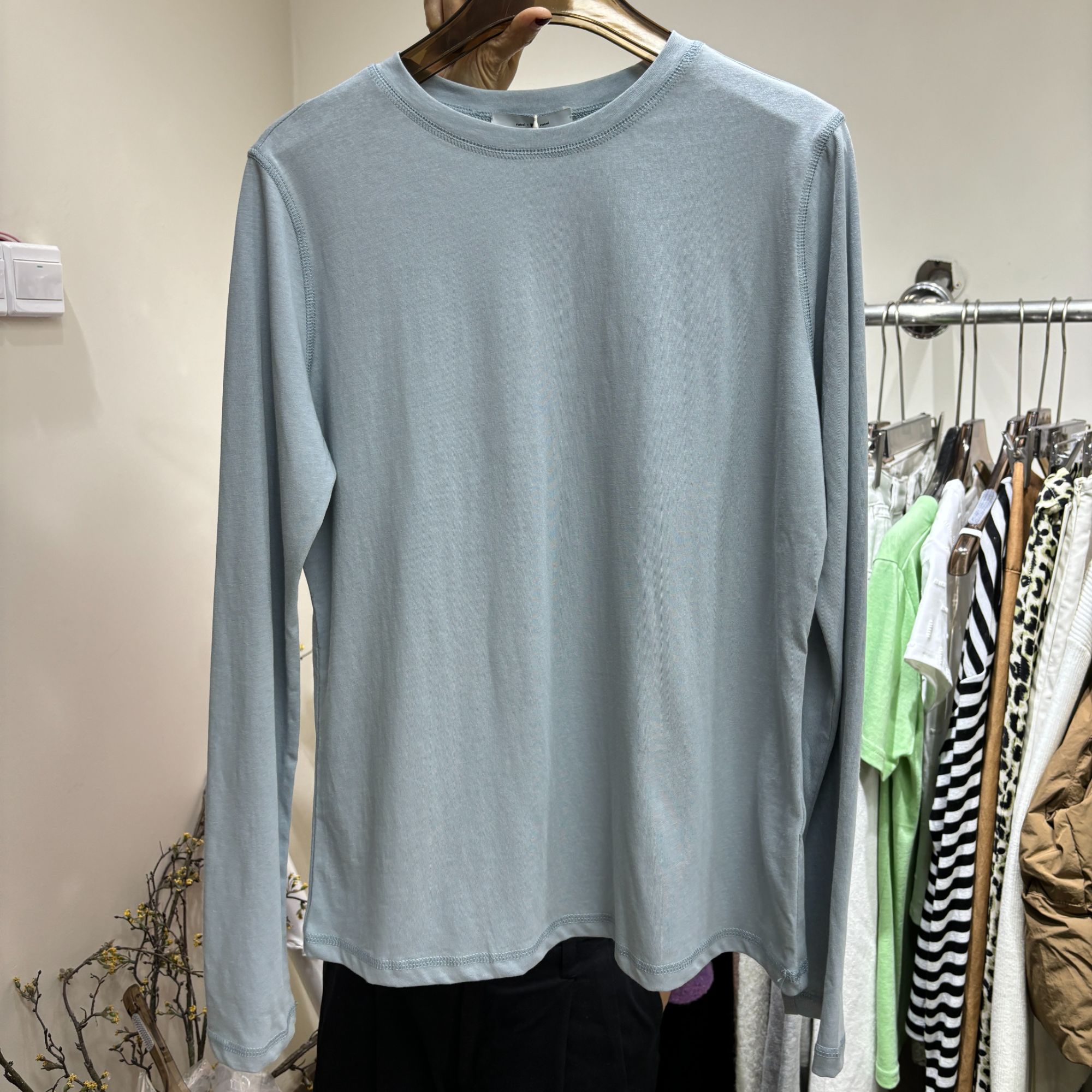 NO退NO换 纯色圆领长袖打底衫