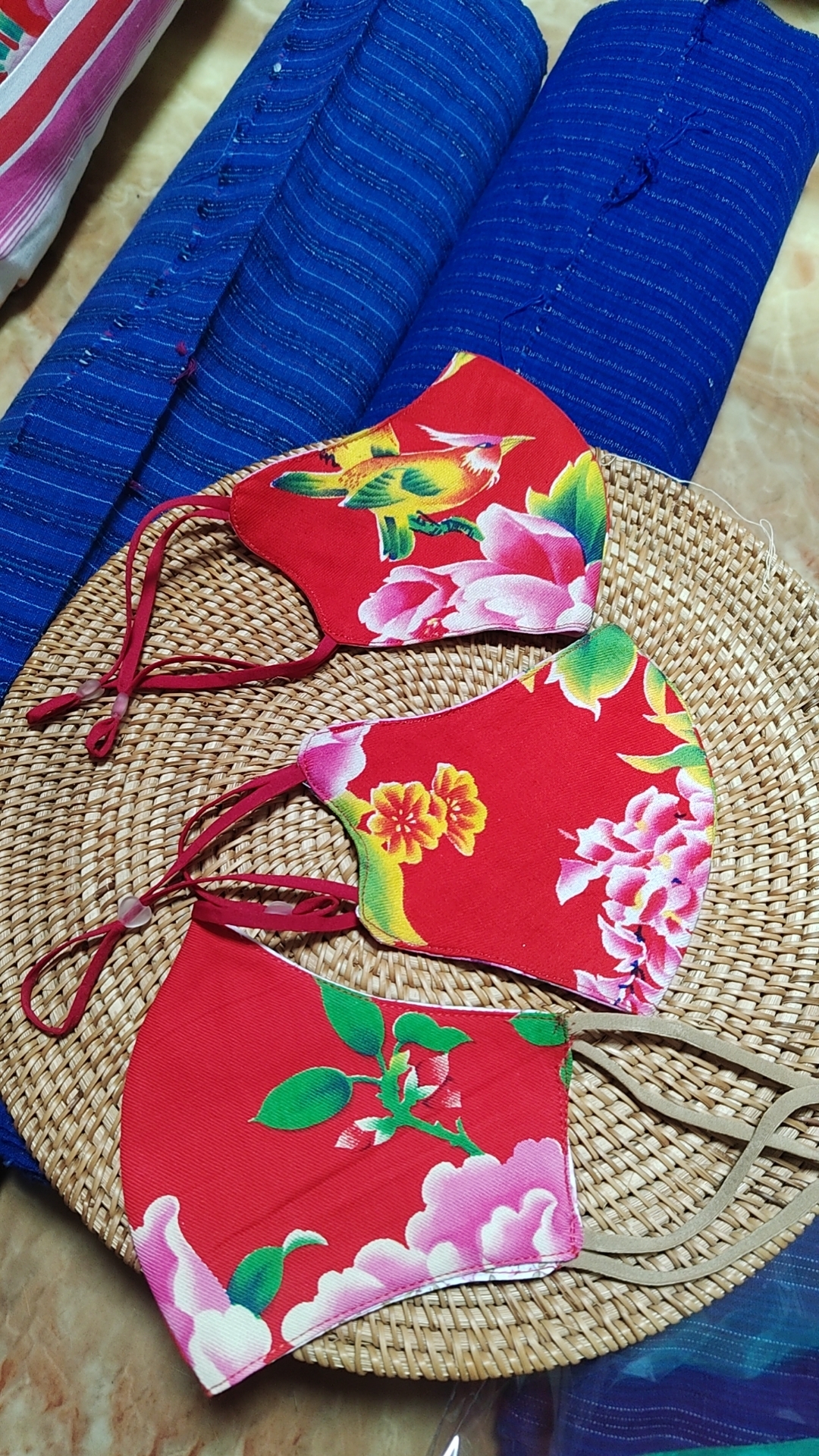 手工制作大花布口罩