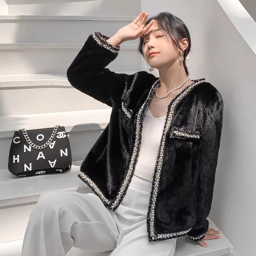 进口紫金天鹅绒圆领女款小香风整貂外套