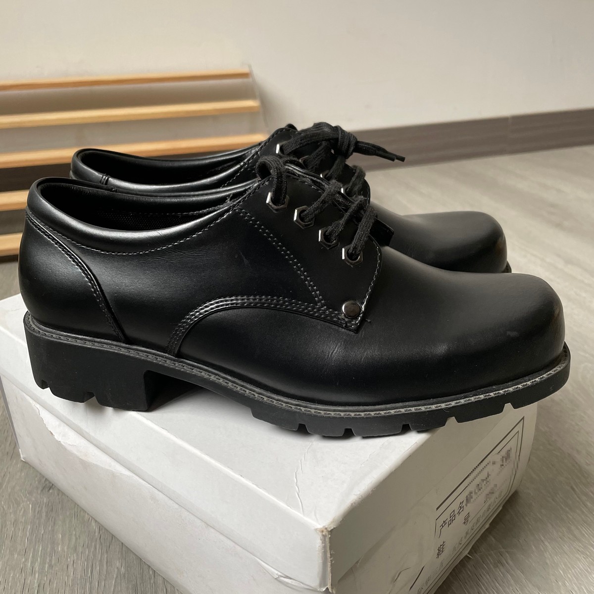 *皮鞋男士皮鞋细粒纤维休闲黑色百搭时尚单鞋低帮平底舒适系带