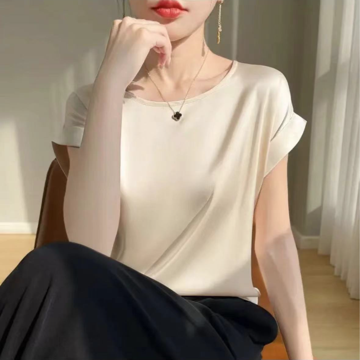 0701纯色T恤短袖女士简约气质舒适女款春夏宽松设计师小上衣
