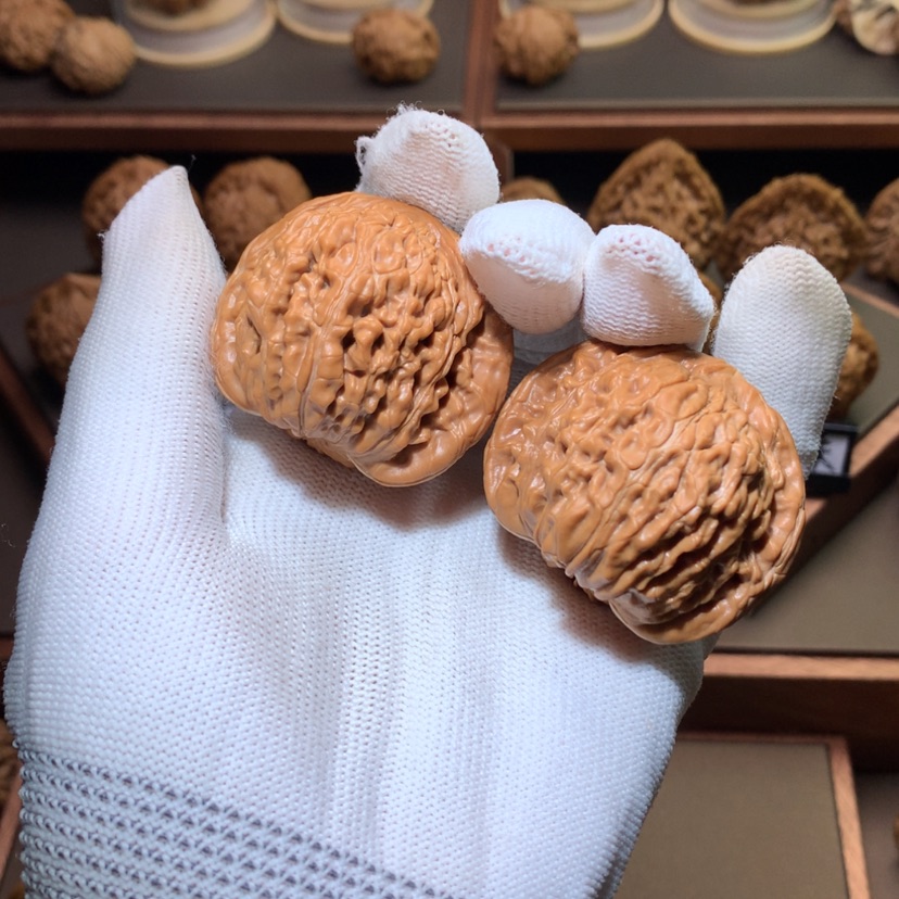 【闪购商品】文玩核桃把件阿*炫