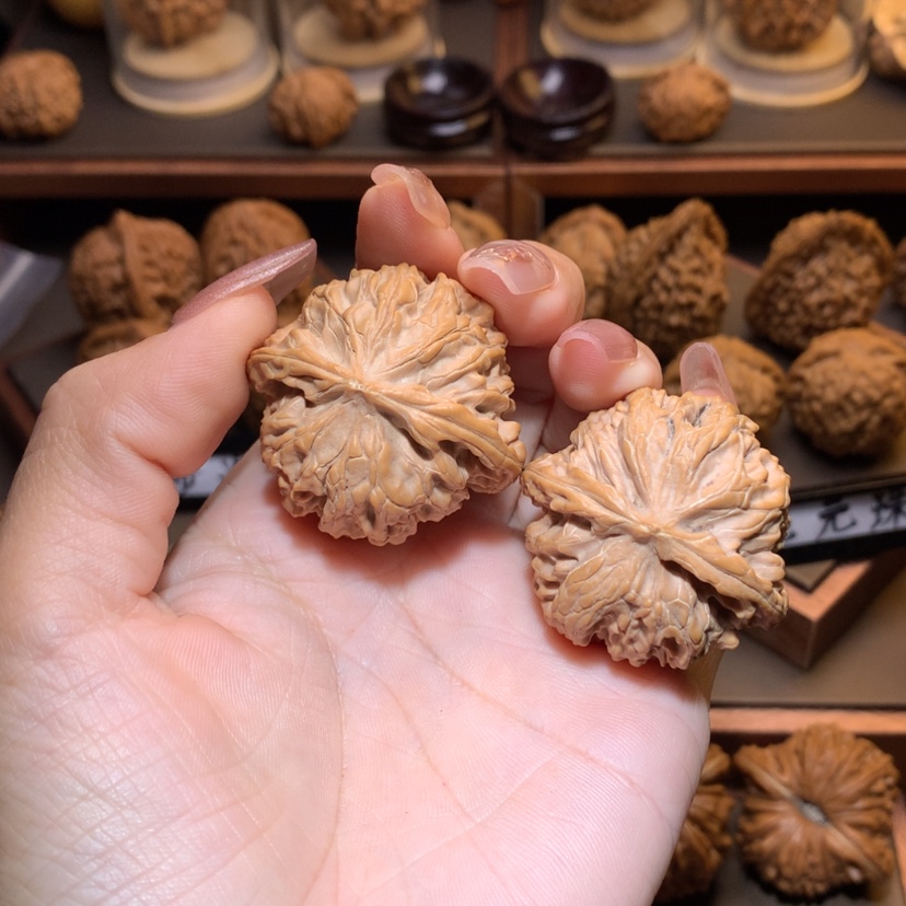 【闪购商品】文玩核桃把件绝*