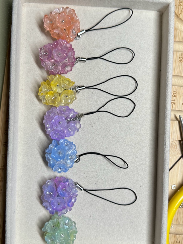 与簏手工ins手机链百搭可爱短款白色挂饰挂绳diy