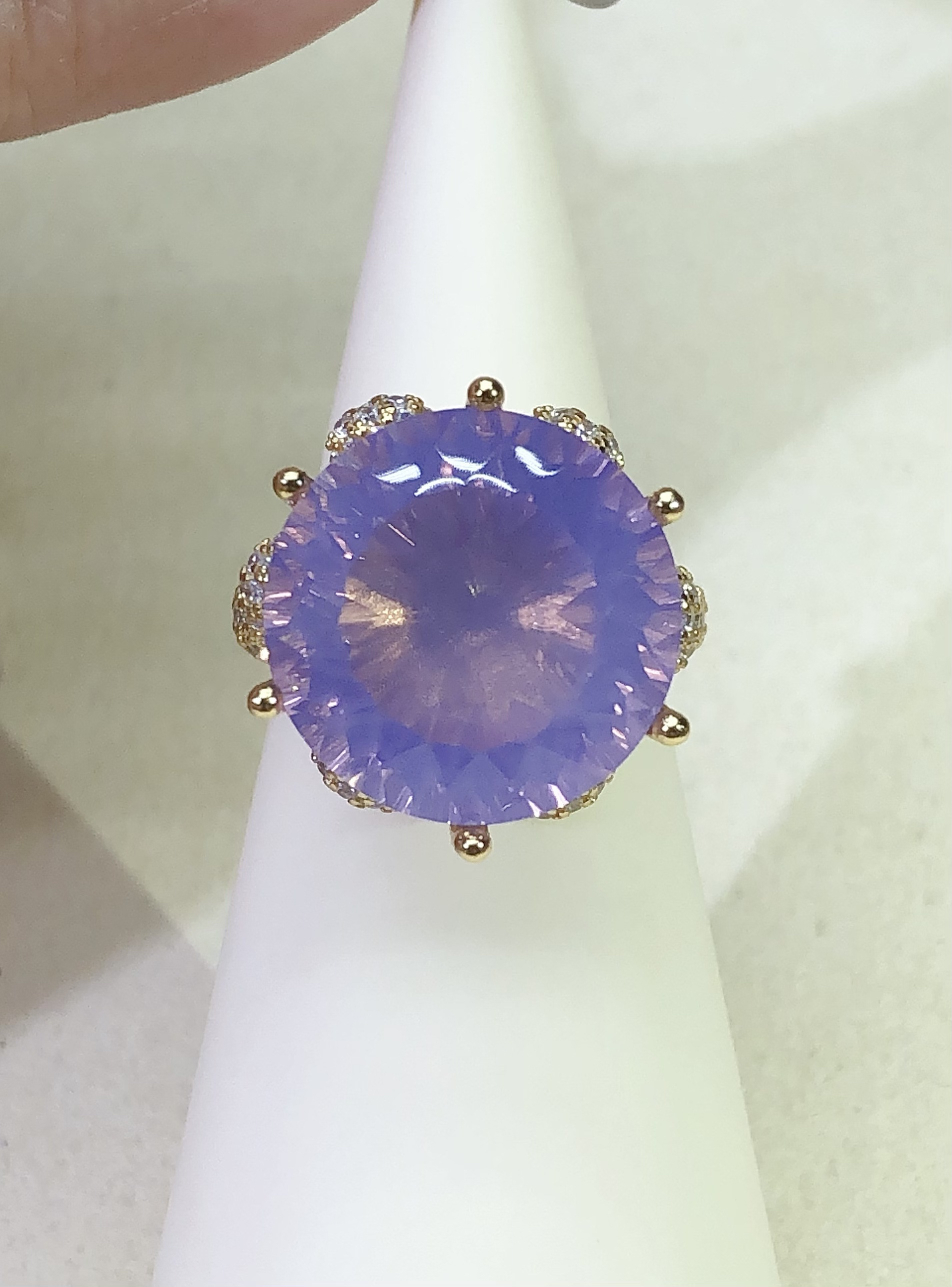 泰国鎏金豪华镶嵌薰衣草水晶戒指