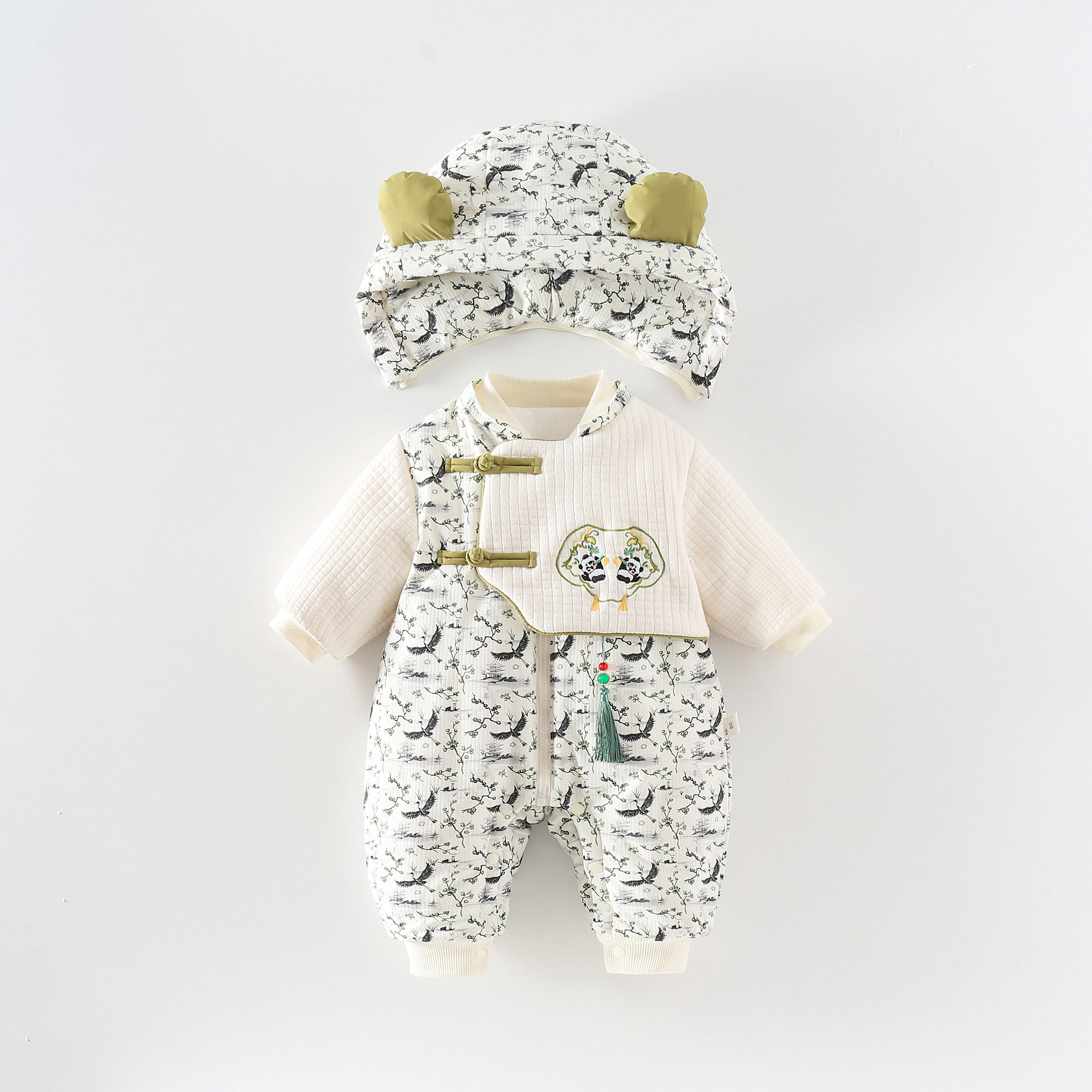 球冬新款婴幼儿新生儿宝宝连帽衣服保暖国风加厚爬服哈衣连体衣