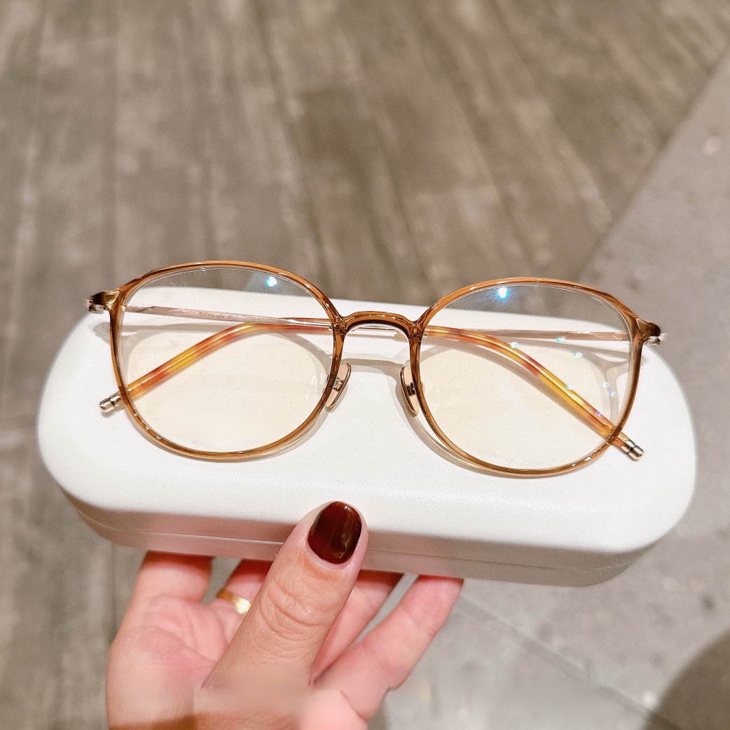 【定制款】精致高级冷茶色眼镜框 轻巧舒适 钛架～