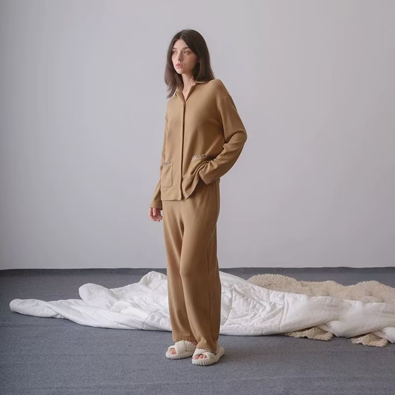 朵朵可可24秋冬新款针织德绒薄绒款简约保暖家居服cz186