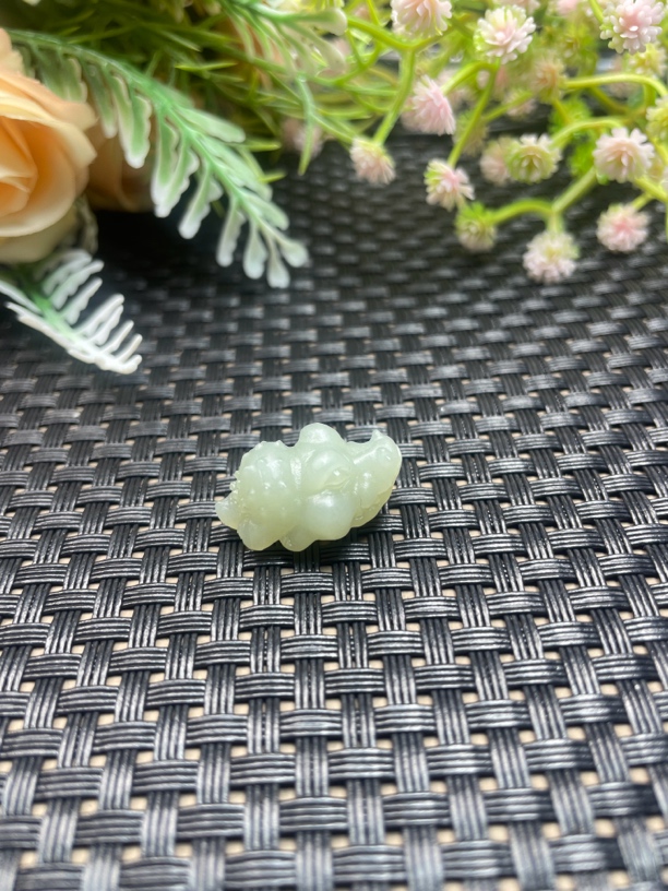 天然和田玉新疆切莫蓝小鳄鱼挂坠颈饰可爱萌吊坠