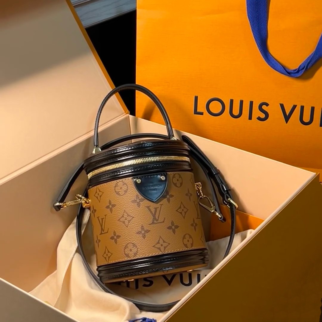 99新 LouisVuitton/路易威登 蔚蓝/老花 发财桶 手提斜挎包  20年