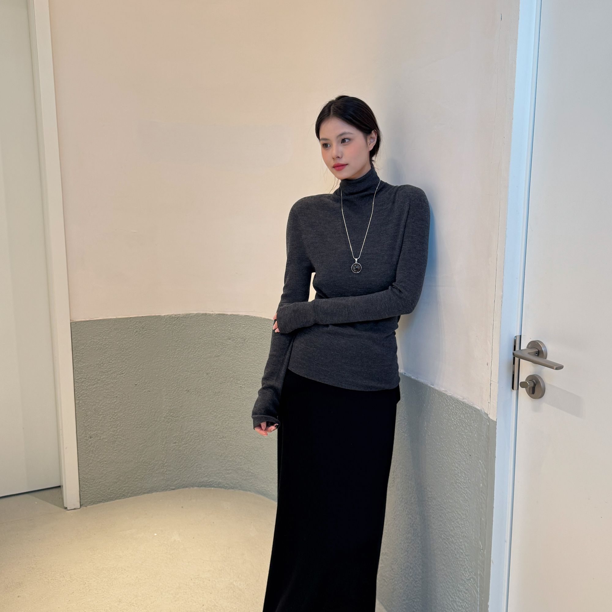 【VIINS】小众圆领修身弹力半高领薄打底针织上衣3585