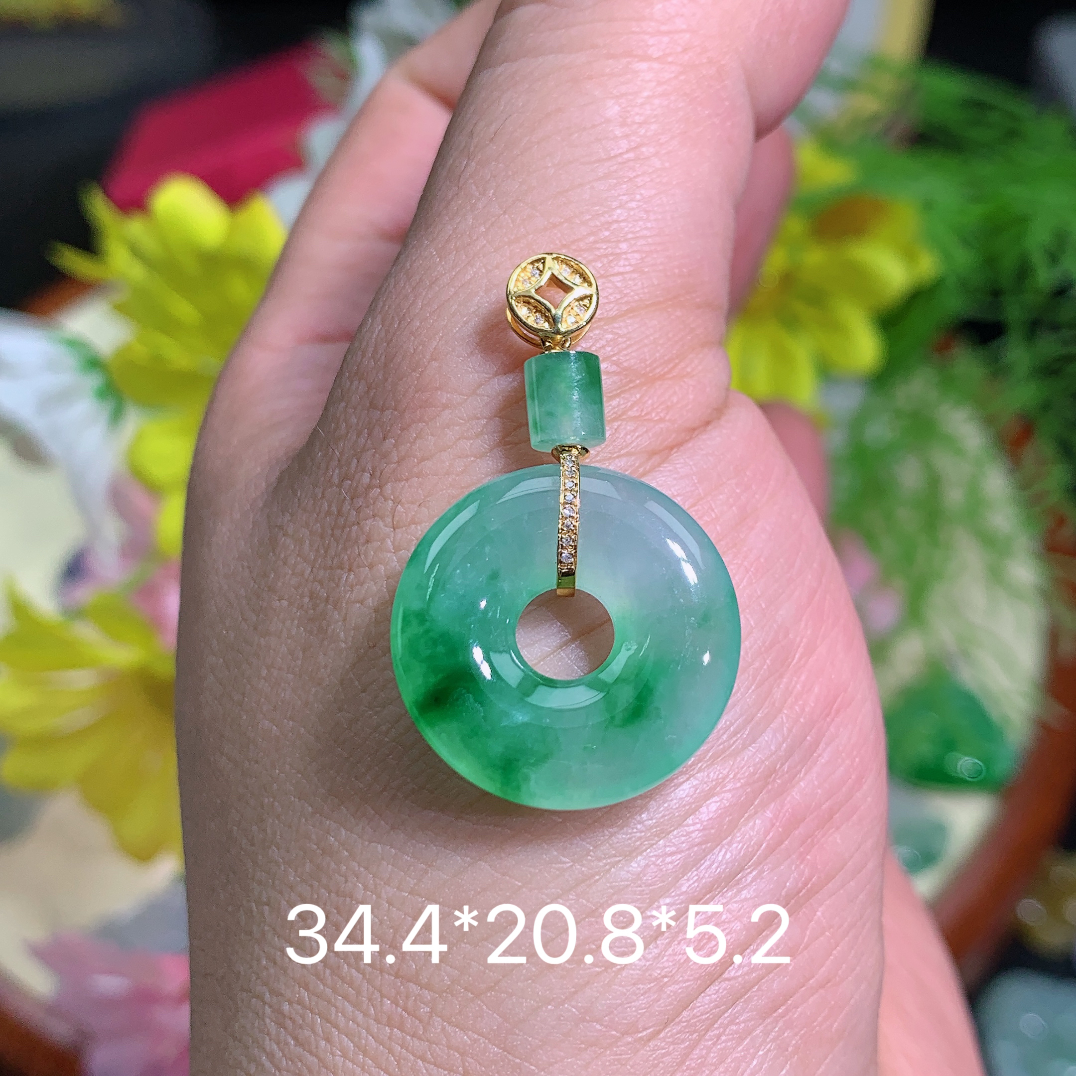 缅甸翡翠A货冰种飘阳绿甜甜圈满吊坠挂件水润百搭精致玉冰透气质