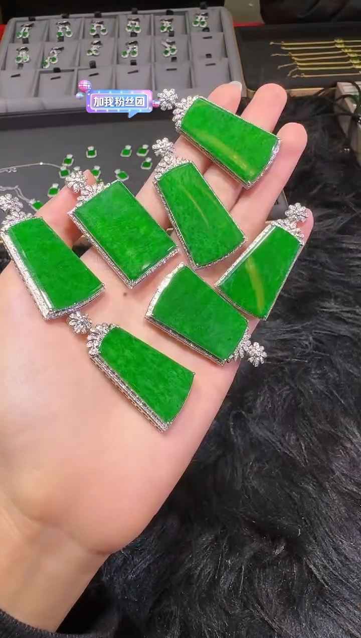 【闪购商品】翡翠/18K金镶嵌1007511/345/多样性发/1件