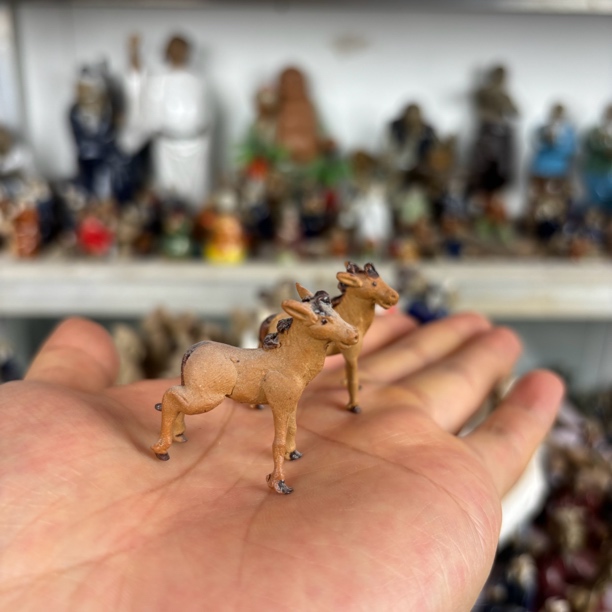 陶瓷3.5厘米高一对胎马