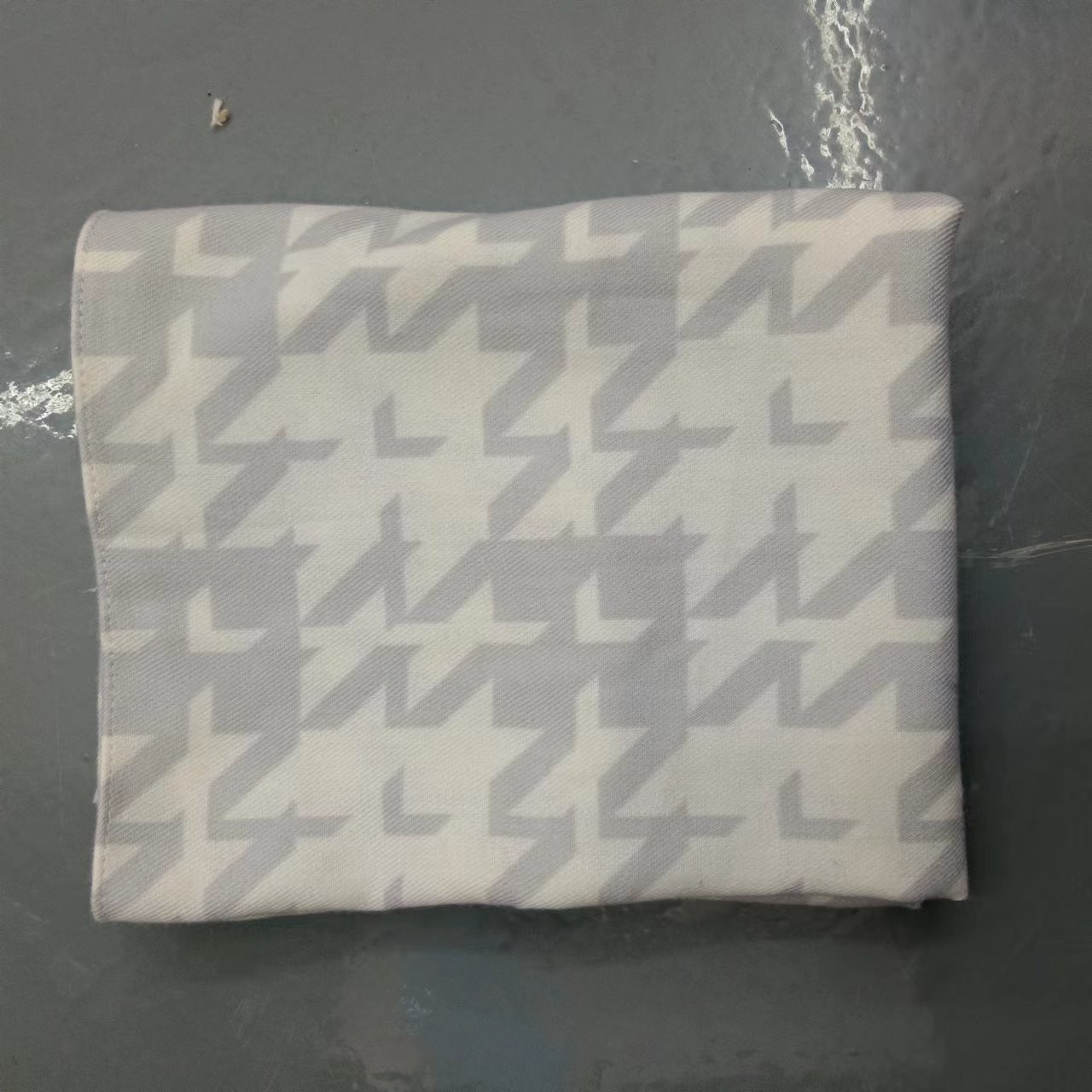 251-300编码外贸尾单围巾披肩丝巾微瑕女士围巾冬季围巾毛绒围巾