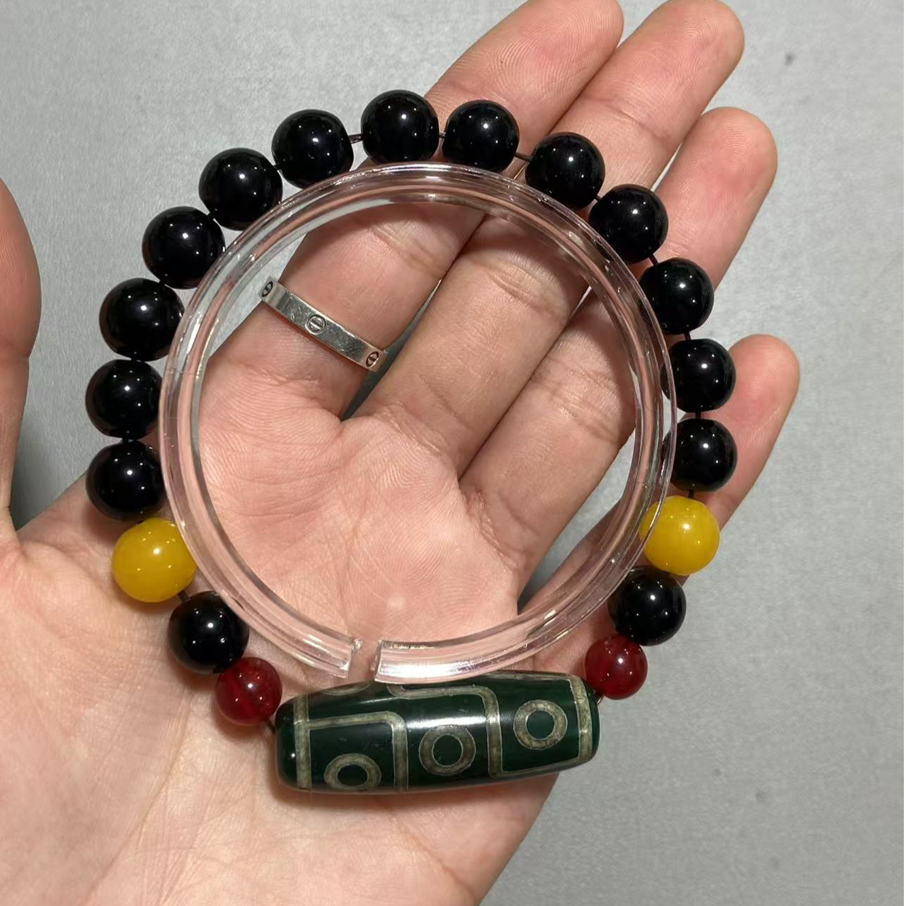 C458玛瑙单圈手串（底色多样，发货发其一）