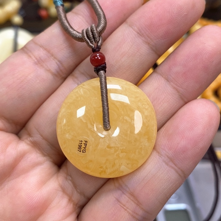 【闪购商品】蜜蜡裸石未镶嵌扣子