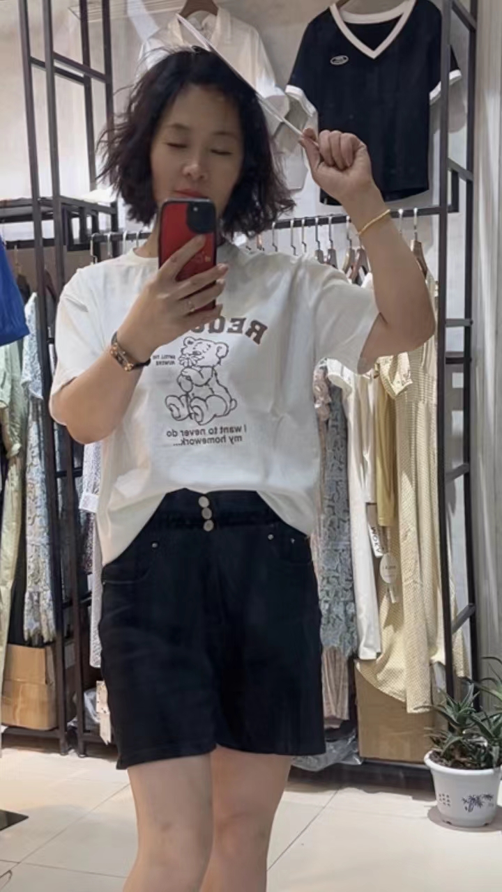 时尚休闲百搭纯棉女款T恤