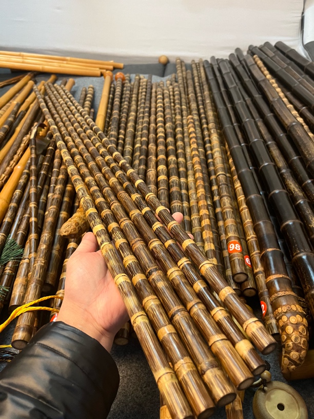 实心金丝竹手杖 登山杖 盘玩把件 长约1.2-1.3米 口径约2.0--2.2