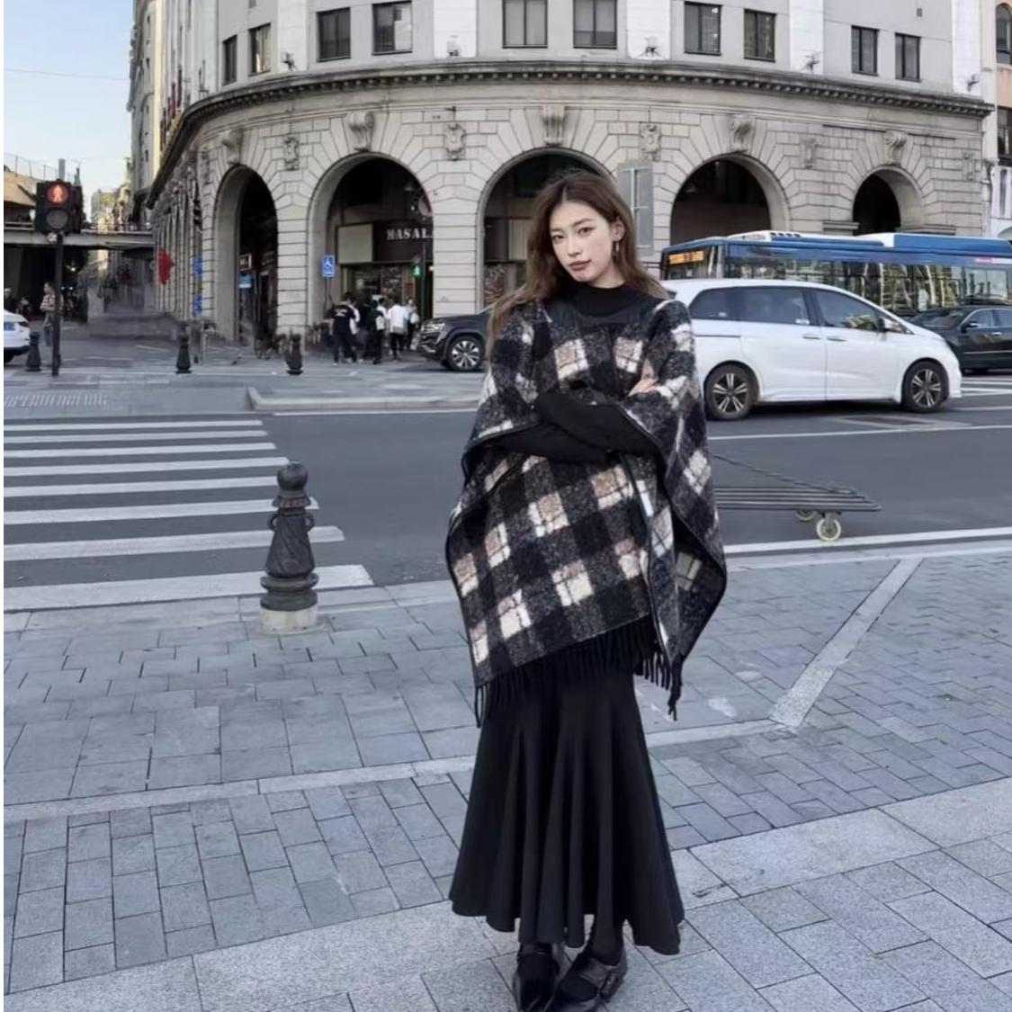 套装女2024冬季新款美拉德斗篷披肩外套收腰显瘦长袖连衣裙鱼尾裙